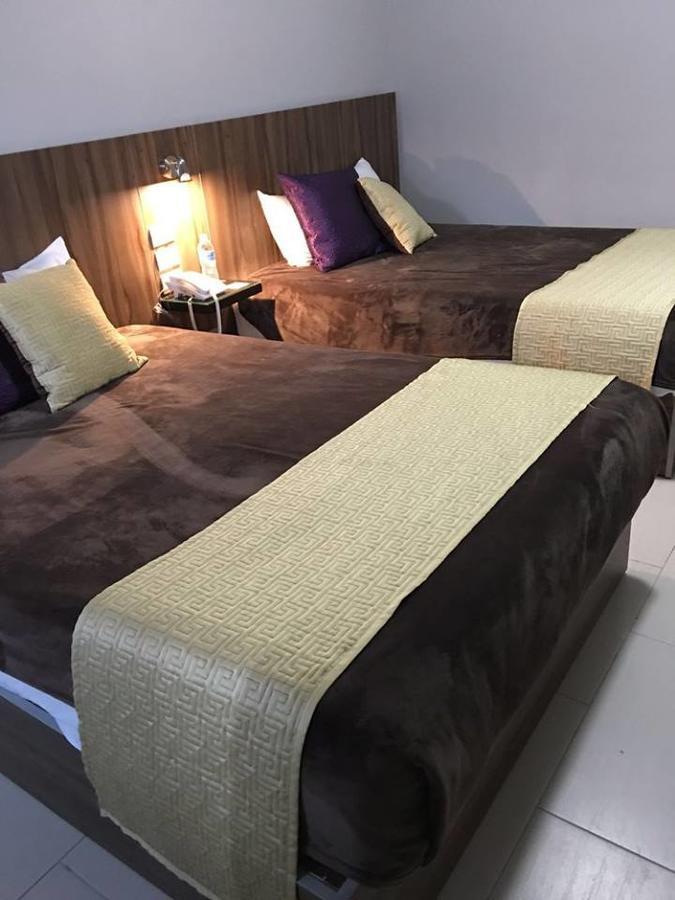 Hotel FG León Eksteriør billede